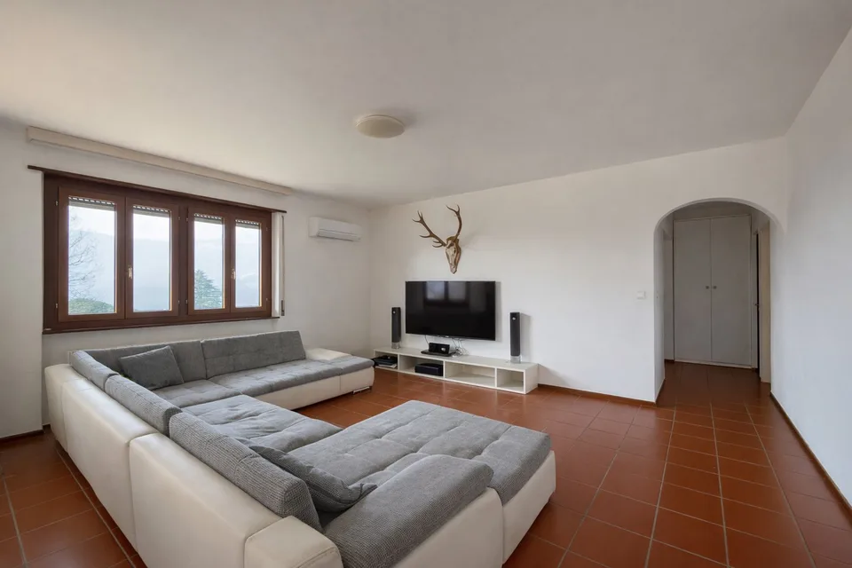 Zweifamilienhaus in Vezia