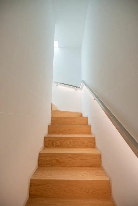 Nous vendons de belles villas design à Cadro – photo 16 sur 25
