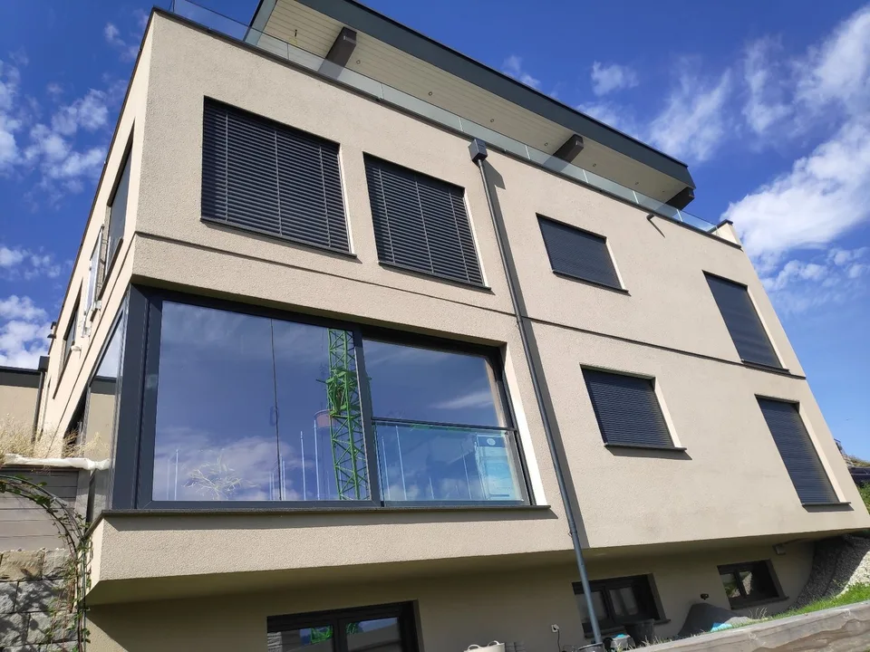 Casa unifamiliare moderna con vista panoramica a Tannenheim