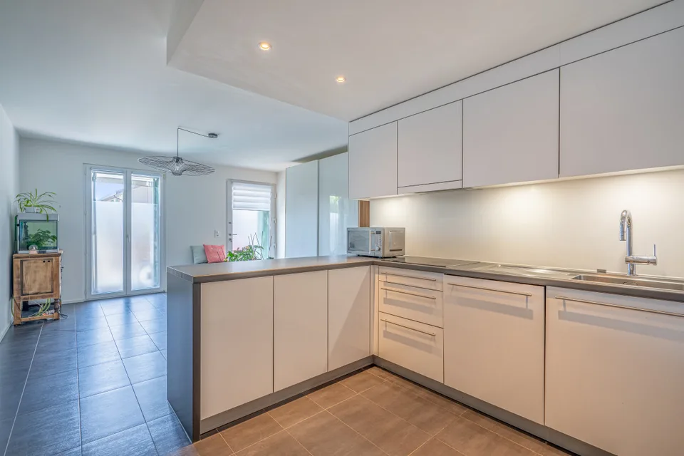 Zwischen Stadt und Natur, eine außergewöhnliche Familien-Triplex-Wohnung in Mont-sur-Lausanne