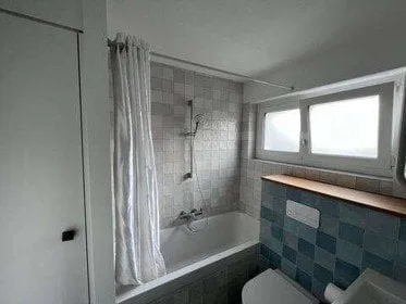 5.5-Zimmer-Wohnung nahe Biel: Balkon, Pool & Spielwiese