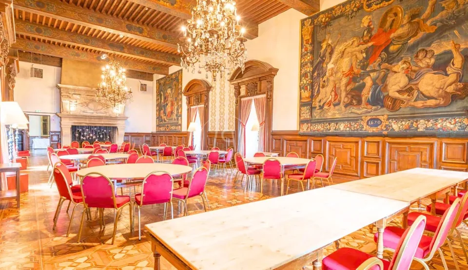 Exceptional waterfront castle near Geneva – photo 7 of 11