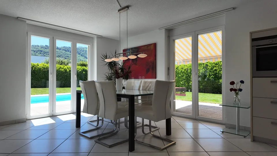 Villa magnifica con piscina in un ambiente calmo