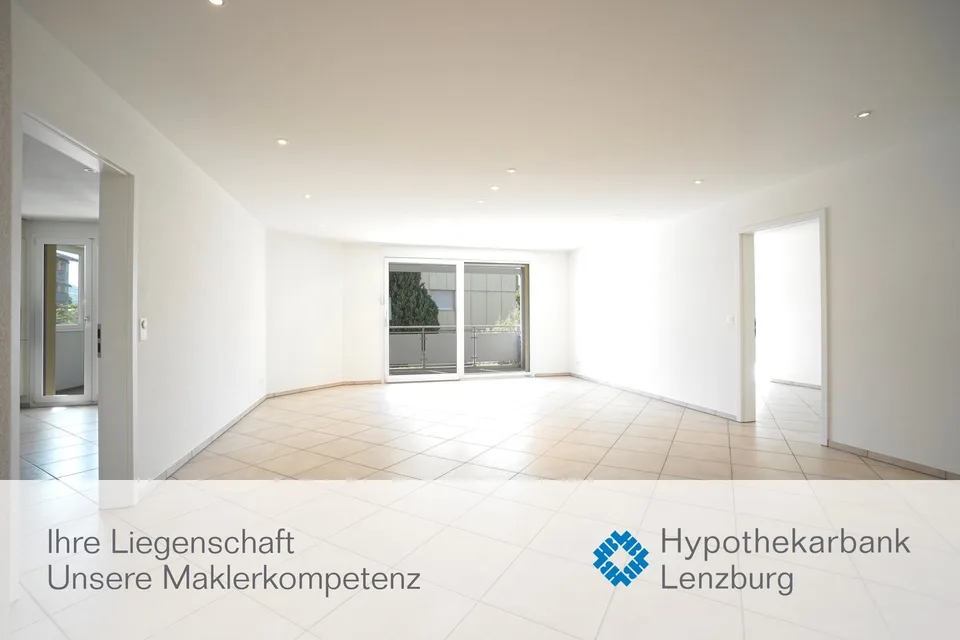 Schöne 5.5-Zimmerwohnung im 1. OG mit Balkon, Kellerabteil und zwei Parkplätzen