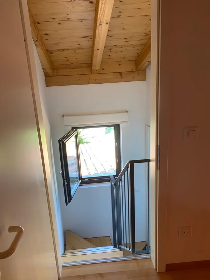 Casa unifamiliare arredata, con veranda e giardino privato in zona tranquilla e soleggiata – foto 14 di 17