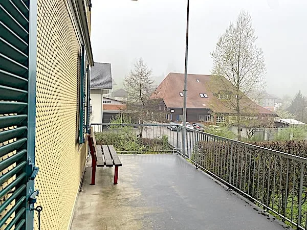 Mehrfamilienhaus mit 3 Wohnungen und Geschäftslokal