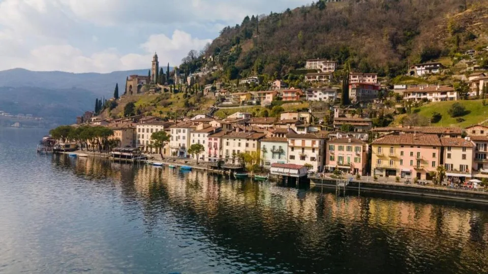 HISTORISCHES PALAZZO MIT SEEBLICK IN MORCOTE – Foto 20 von 20