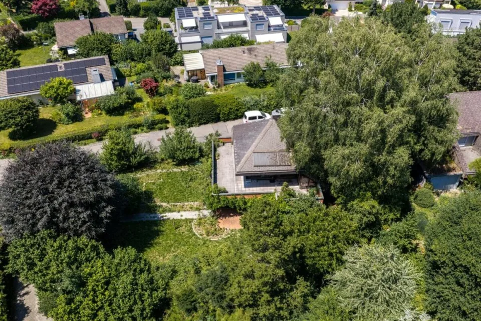Building land in a wonderfully beautiful quarter!
