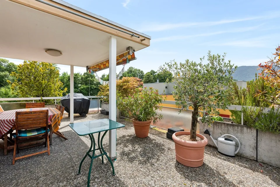 Prächtiges 5,5-Zimmer-Attikapartment mit außergewöhnlicher Aussicht in Areuse – Foto 16 von 18