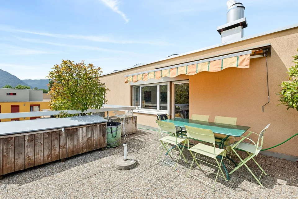Prächtiges 5,5-Zimmer-Attikapartment mit außergewöhnlicher Aussicht in Areuse – Foto 15 von 18