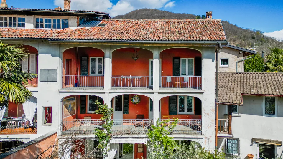 Caratteristica casa Ticinese immersa nel verde dell'Alto Malcantone – Foto 8 von 13