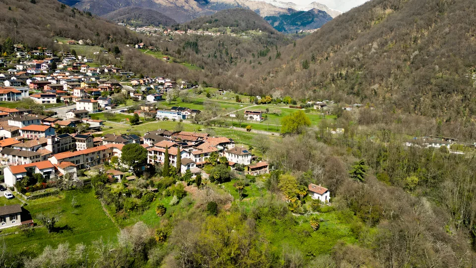 Caratteristica casa Ticinese immersa nel verde dell'Alto Malcantone – Foto 9 von 13
