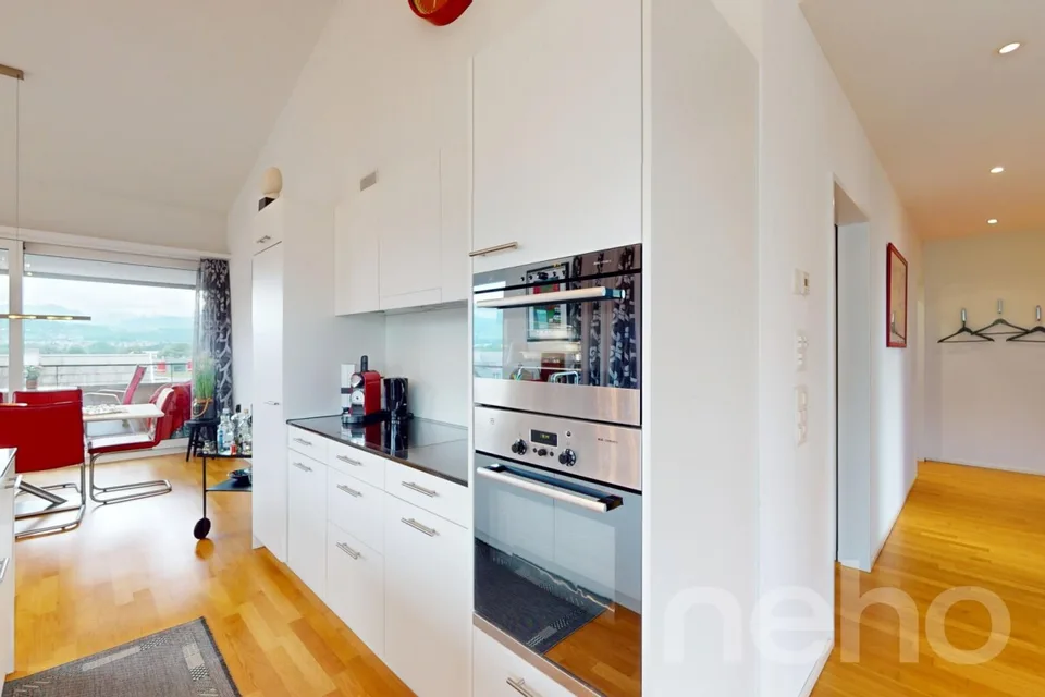 Licht, Weite und Ausblick – stilvolle 3.5-Zimmer-Dachwohnung – Foto 13 von 18