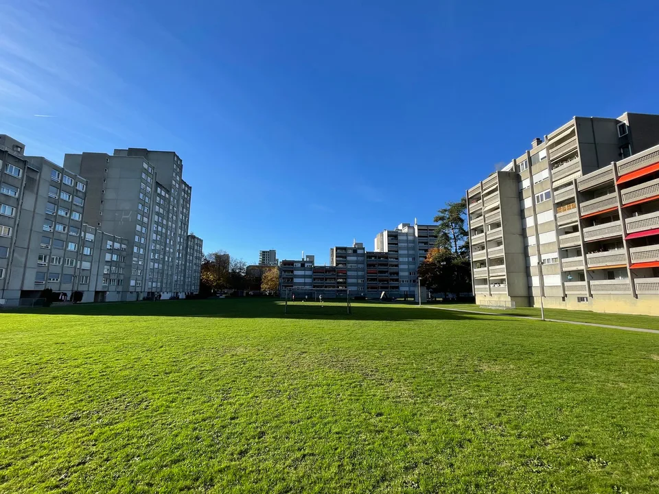 Appartement attrayant de 4,5 pièces dans un excellent emplacement – photo 12 sur 12