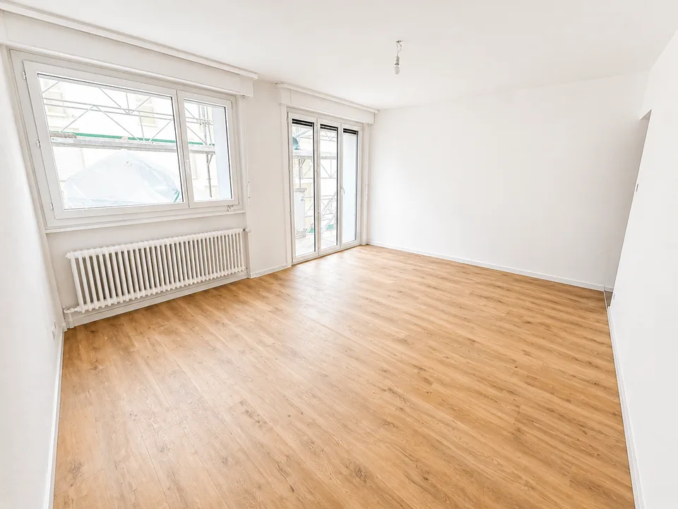 Geräumige 3.5-Zimmer-Wohnung komplett renoviert, Zentrum Freiburg