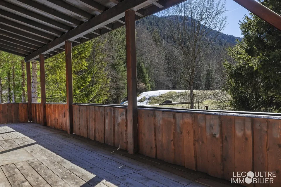 Chalet individuale con 6,5 locali nel villaggio di Plans-sur-Bex