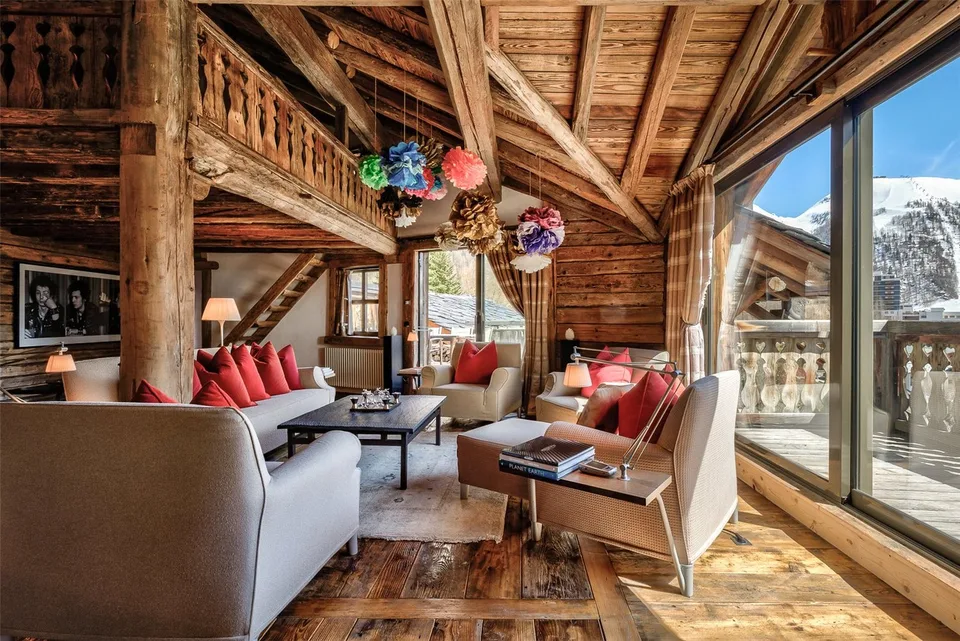 Raro chalet savoiardo in vendita con vista panoramica su Val d’Isère