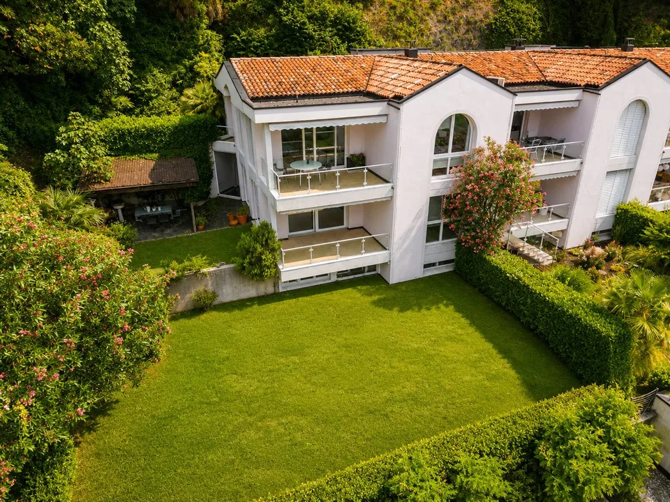 Duplex esclusivo con giardino privato e vista lago