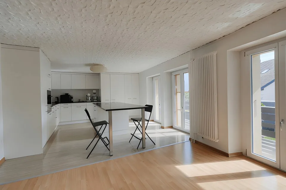 Bauernhaus von 1714 -- Drei Wohnungen, Familientriplex und zwei 2-Zimmer-Wohnungen – Foto 10 von 13