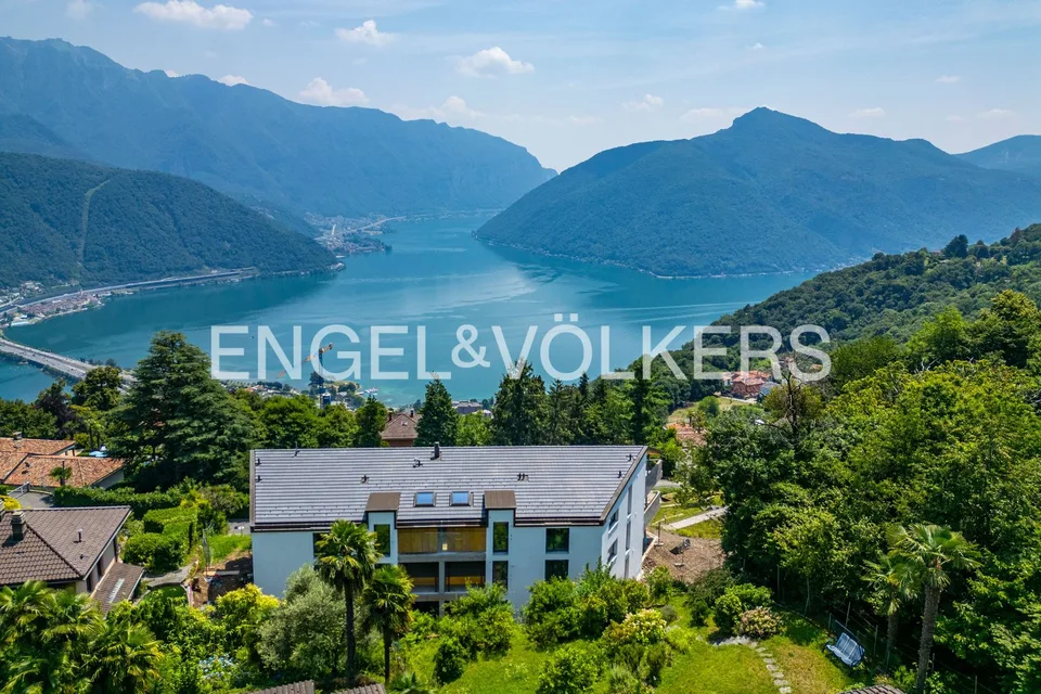 Moderno appartamento con incantevole vista lago
