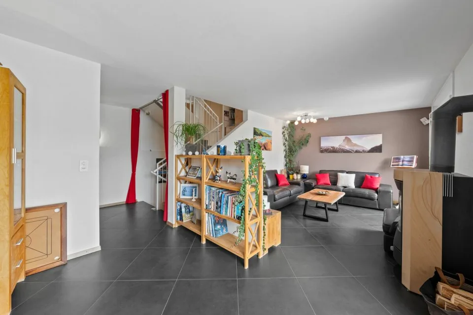 Magnifica villa di architetto di 7,5 locali con piscina riscaldata e idromassaggio, a 5 minuti da Payerne