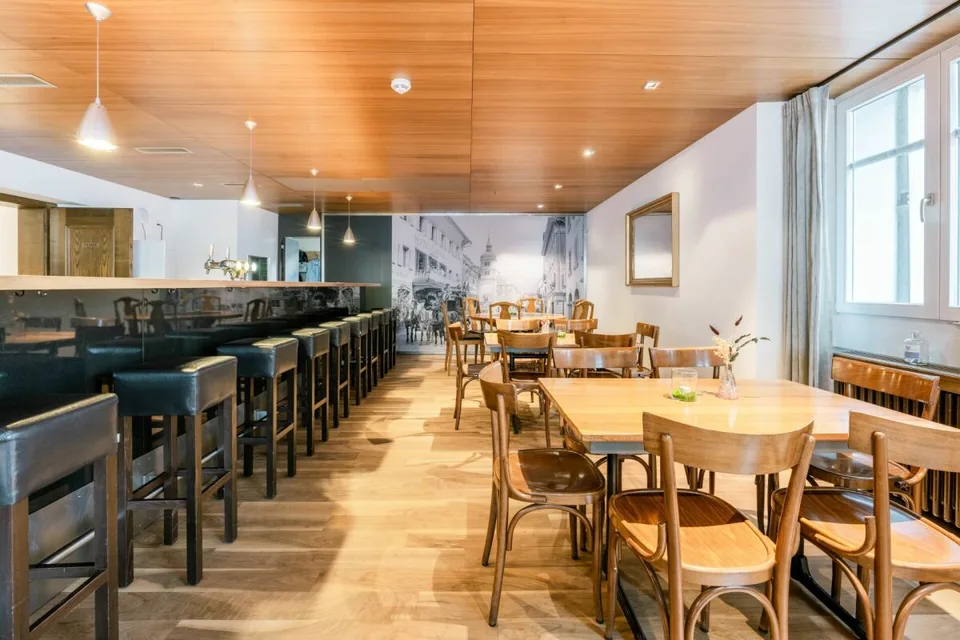 Hotel Restaurant Zum Schwarzen Löwen in Altdorf