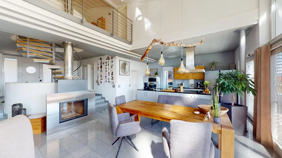 Villa da sogno con piscina, sauna, vista mozzafiato, doppio garage e comfort lussuoso