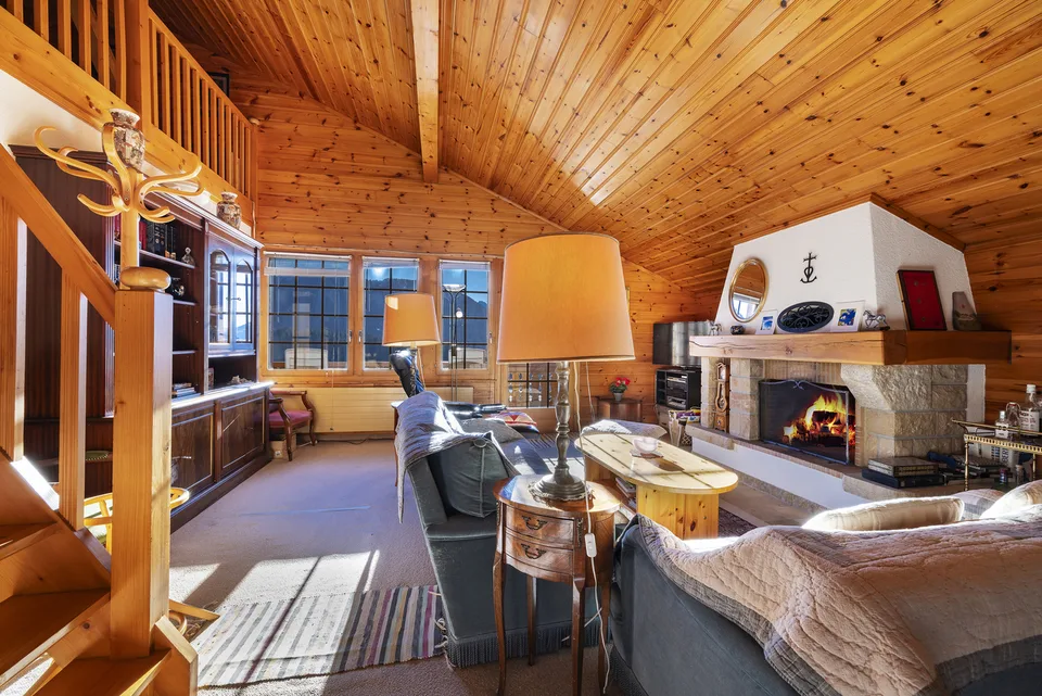 Charmantes Chalet-Wohnung mit Kamin im Zentrum des Dorfes!