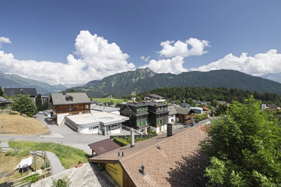 Charmantes Chalet-Wohnung mit Kamin im Zentrum des Dorfes!