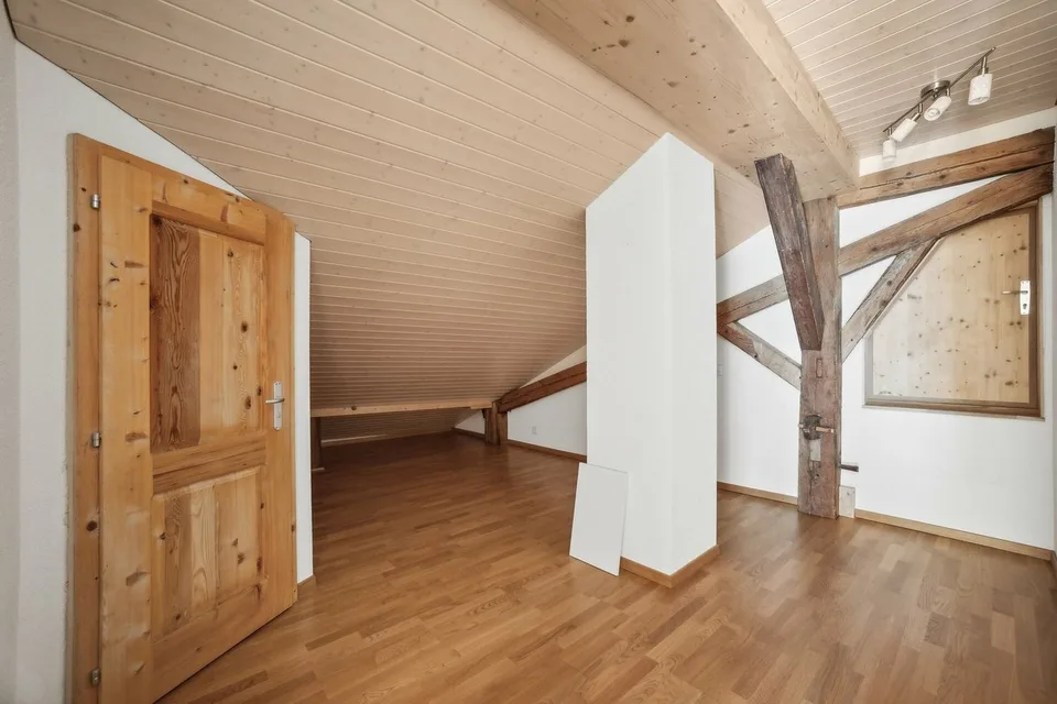 Renovierte Farm aus dem 17. Jahrhundert im Herzen des Joux-Tals – Foto 6 von 13