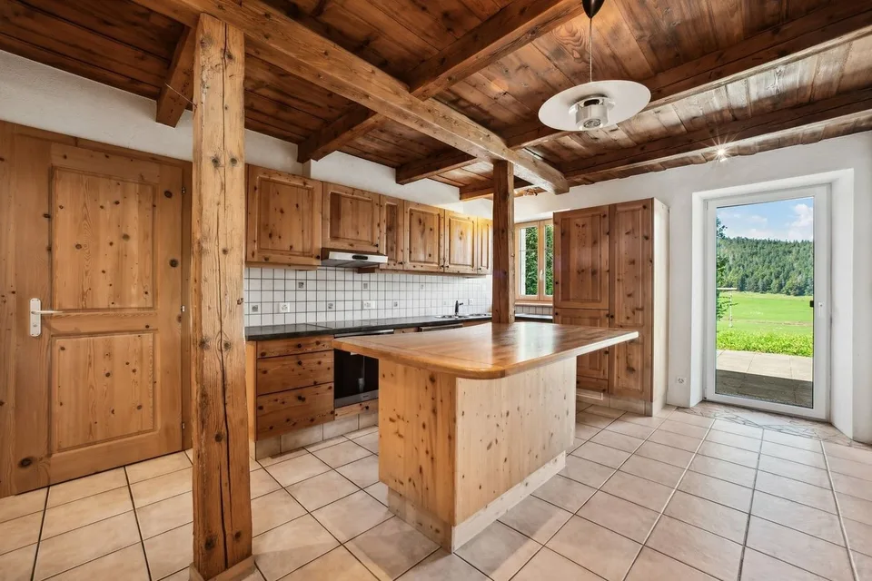 Ferme du XVIIe siècle rénovée au coeur de la Vallée de Joux