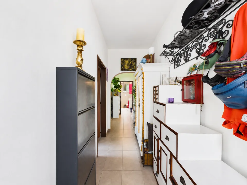 AMPIA CASA BIFAMILIARE CON VISTA APERTA, GIARDINO E BOX AUTO