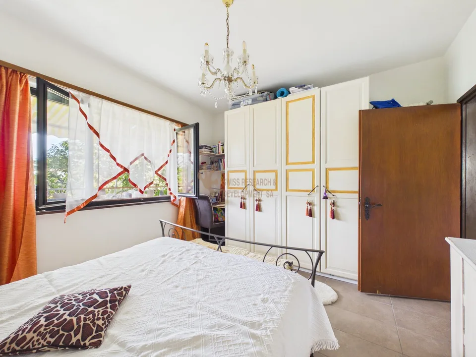 AMPIA CASA BIFAMILIARE CON VISTA APERTA, GIARDINO E BOX AUTO – Foto 10 von 27