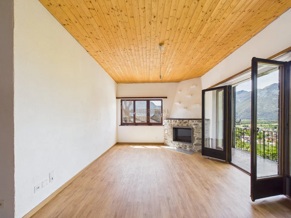AMPIA CASA BIFAMILIARE CON VISTA APERTA, GIARDINO E BOX AUTO – Foto 17 von 27