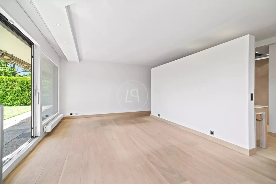Beautiful duplex, 6.5 rooms, with pool, garden in the heart of Champel – photo 12 of 13