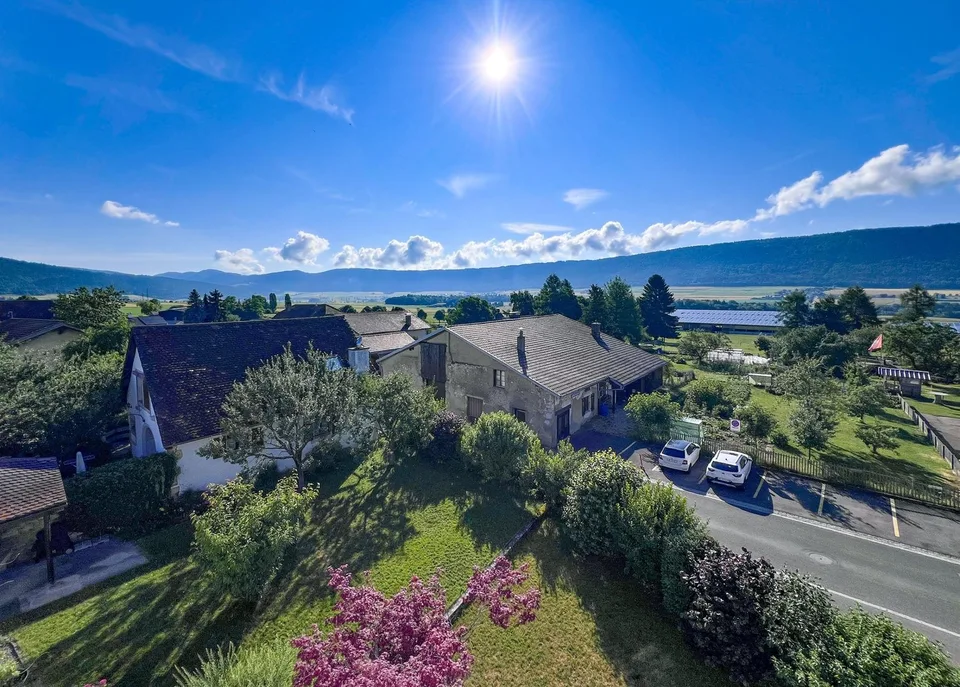 Duplex mit Charme und Blick auf das Val-de-Ruz ? 4,5 Zimmer 159 m²