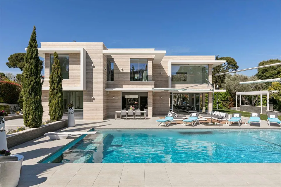 Prestigiosa Villa Moderna Cap D'antibes