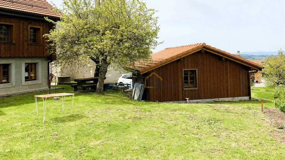 Schöne renovierte Farm mit 2 Apartments – Foto 14 von 14