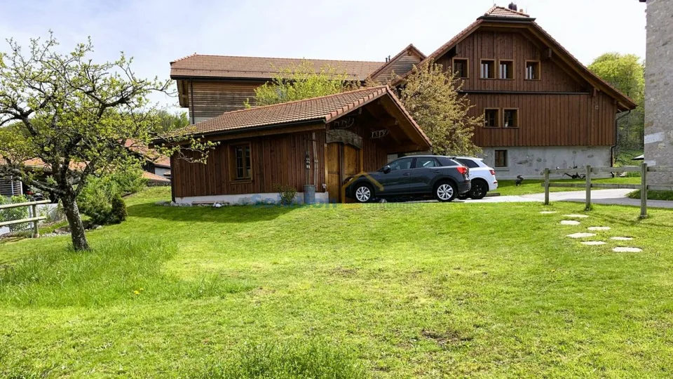 Belle ferme rénovée de 2 appartements
