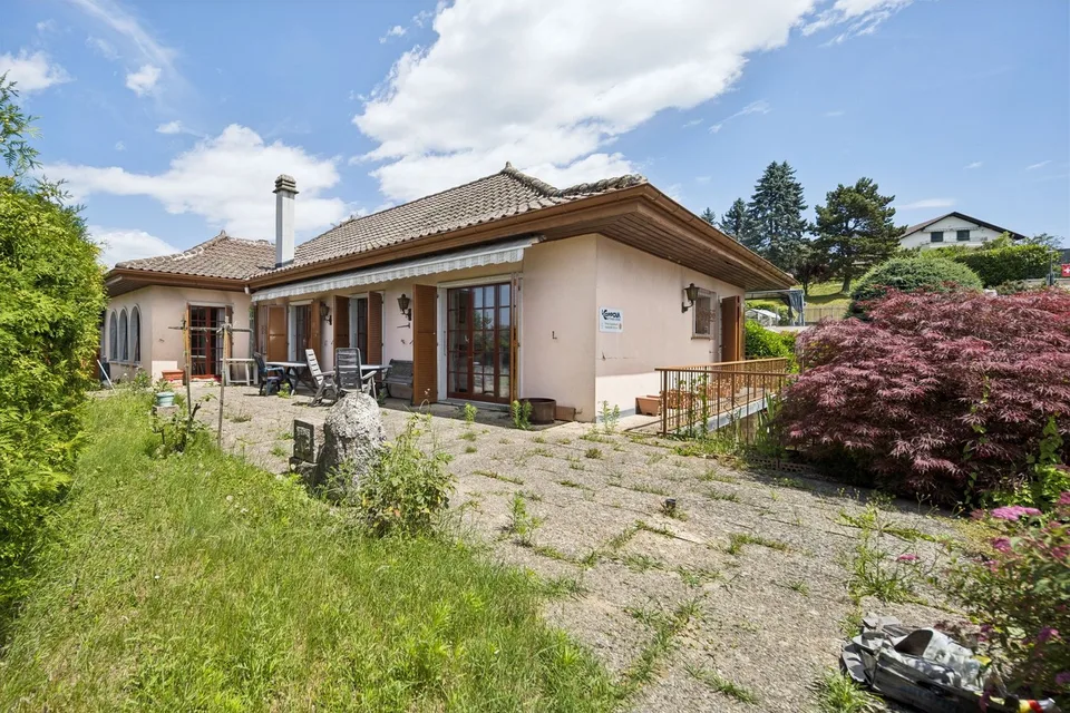 Maison familiale de caractère- une opportunité d'investissement