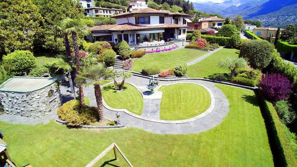 Schöne Villa zum Verkauf in Wohngebiet
