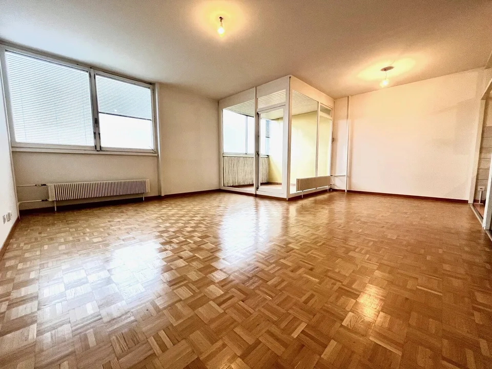 APPARTEMENT TRAVERSANT DE 5 PIECES