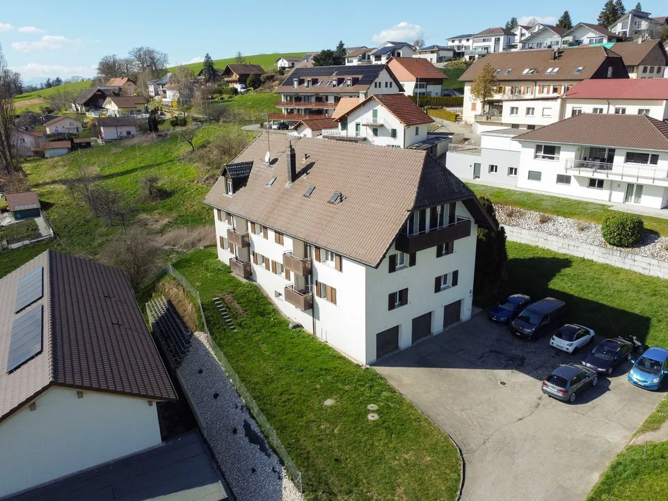 Un appartamento familiare con giardino, aperto sulla campagna – foto 6 di 16