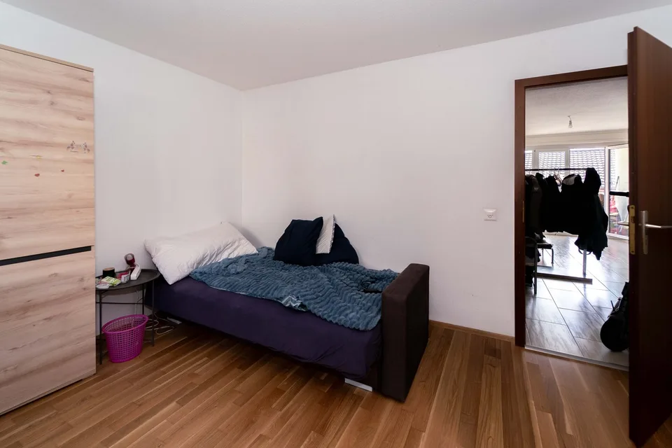 Un appartamento familiare con giardino, aperto sulla campagna – foto 11 di 16