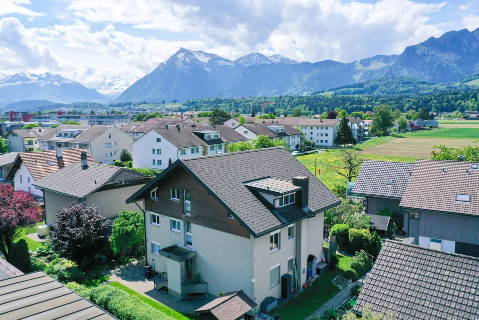Appartamento mansardato di 3,5 locali con circa 87 m² di superficie abitabile - in una posizione di quartiere tranquilla