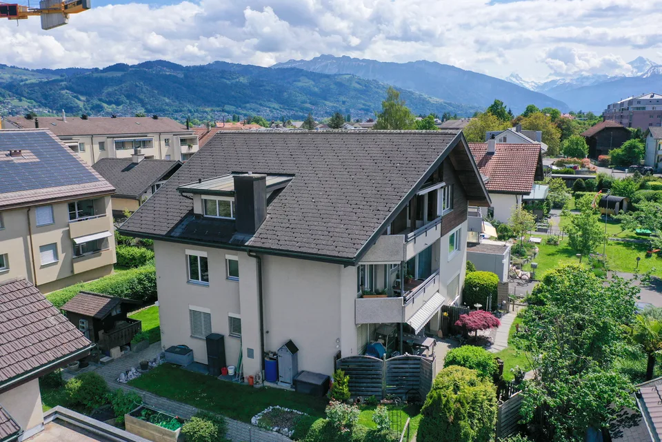 Appartamento mansardato di 3,5 locali con circa 87 m² di superficie abitabile - in una posizione di quartiere tranquilla