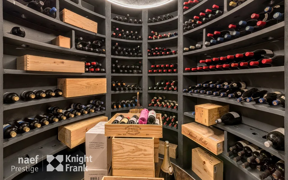 Luxuriöses Familienhaus renoviert. – Foto 8 von 13