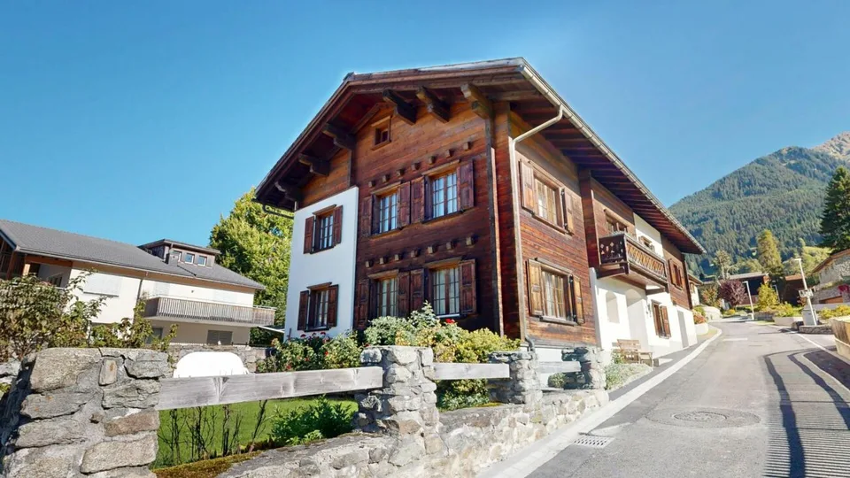 Idyllisches Wohnen an beliebter Lage - Charmantes Mehrfamilienhaus in Klosters