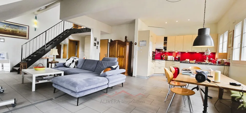 Sehr schöne Maisonettewohnung in Zentrum