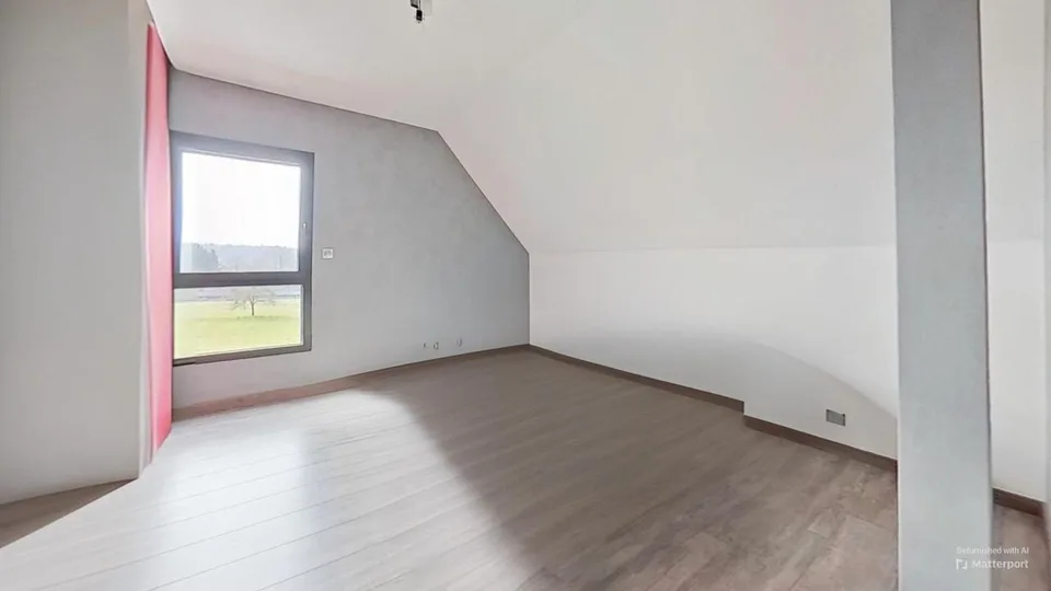 Helles Luxushaus mit Pool, Terrasse und freiem BlickEntdecken – Foto 16 von 24